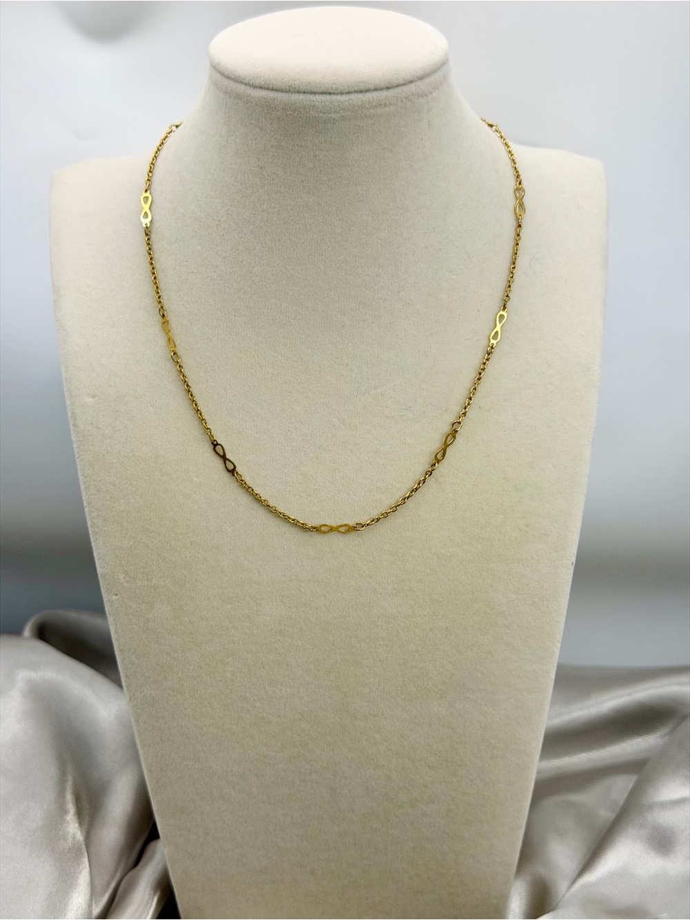 Gold Infinity Link Necklace - Women Jewelry